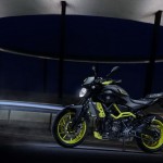 2016-Yamaha-MT-07-Night-Fluo_06