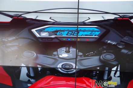 All-New-2016-Honda-CBR-150R_09