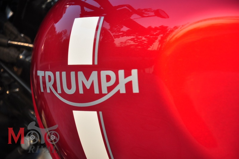 Review-Triumph-Street-Twin-MotoRival_039