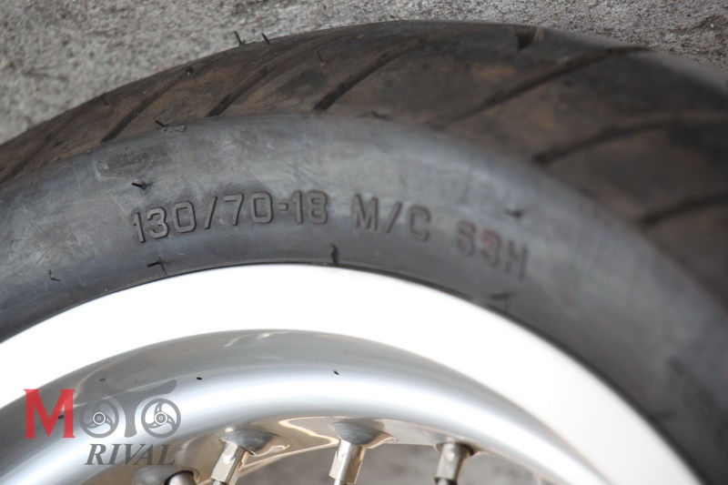 Royal-Enfield-Continental-GT-Tires_2