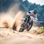 051016-2017-husqvarna-21191_FC-250_-350-2017-Action