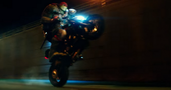 นินจาเต่า โชว์สเต็ปเทพยกล้อ Ducati Streetfighter ใน TMNT: Out of Shadow Rafhael-Wheelie-Ducati-Streetfighter
