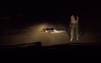 คนนอนกลางถนน