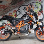 2016-KTM-690-Duke-R_26