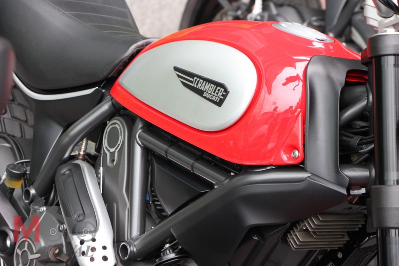 Ducati-Scrambler-Icon_01