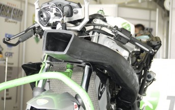Kawasaki-Ninja-250-Supercharge-Trickstar-Racing-01