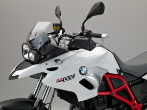 2017-BMW-Motorrad-F700-GS-19