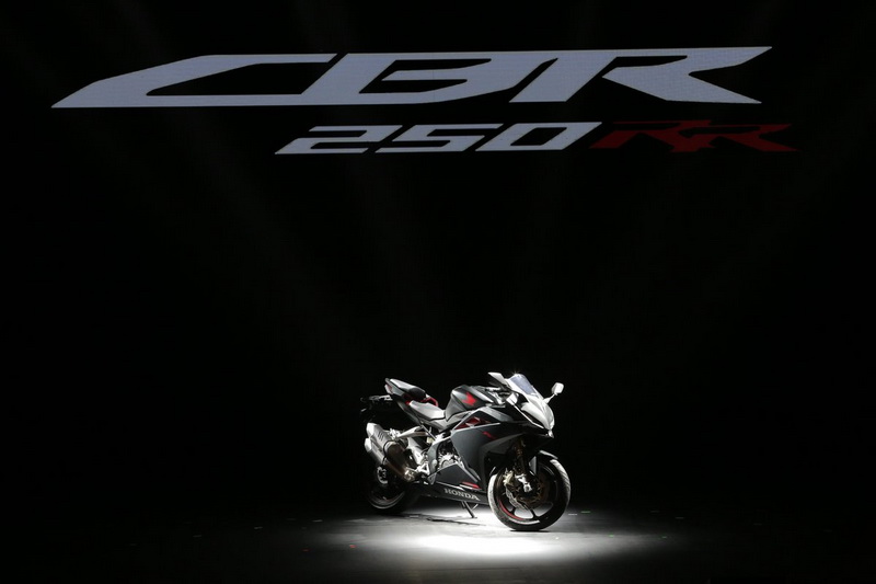 All-New-Honda-CBR250RR_World-Premiere