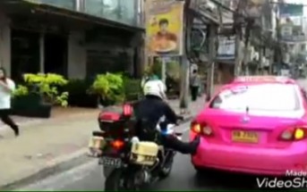 cop-push-taxi