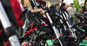 เปิดตัว 2016 Benelli TNT135 ลายใหม่ พร้อมราคาพิเศษในงาน : BIG2016 2016-Benelli-TNT135_22