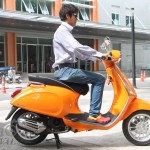 2016-Vespa-Sprint-125-Riding-Position_1