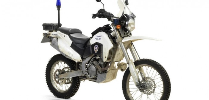 Honda-CRF250R-Motorcycle-Skyfall-James-Bond-1