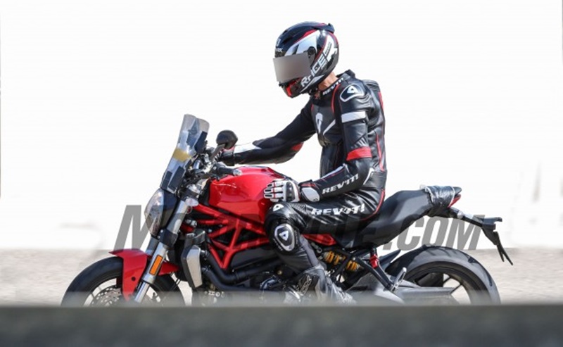spy-Ducati-Monster-1200-Strada-02