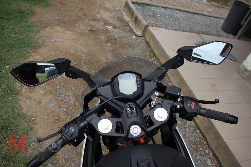 KTM-RC250-Riding-Position_4