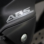 review-suzuki-sv650_brake_5