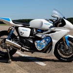 triumph-white-bike-thruxton-r-01