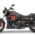 2017-moto-guzzi-audace-carbon-intermot2016-02