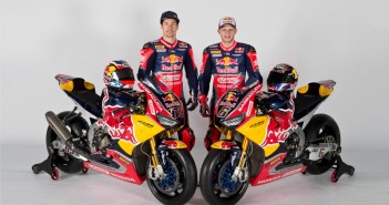 Redbull Honda WSBK Team เปิดตัว 2017 CBR1000RR ใหม่ ล่าแชมป์ปีนี้ 2017-Red-Bull-Honda-CBR1000RR-WSBK_1