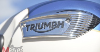 2017-Triumph-Bonneville-T100_21