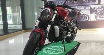 ผู้บริหาร Benelli เผย !! กำลังพัฒนาแน็คเก็ทไบค์สูบเดียวพิกัด 300cc-400cc เพื่อต่อกร Duke 390 จาก KTM benelli_750_twin_1