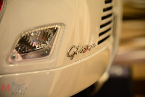 New-Vespa-GTS150-GTS300_30