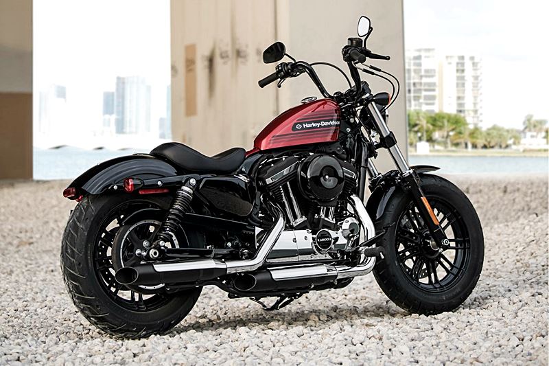 2018-Harley-Davidson-sportster-forty-eight-special-gallery-5-05