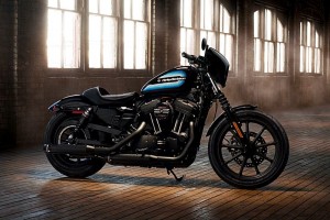 2018-Harley-Davidson-sportster-iron-1200-gallery-7-10