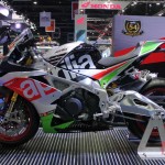 2017-Aprilia-RSV4_02