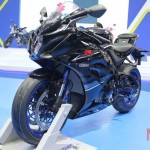 2018-GSX-R1000-R1000R_07