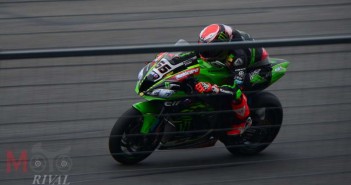Tom Sykes ให้สัมภาษณ์กฏการลดรอบเครื่อง (Rev Limit) WSBK ปีนี้ว่า “เหมือนเตะตัดขา Kawasaki ZX-10RR” Ton-Sykes-2018WSBK-ThaiRound