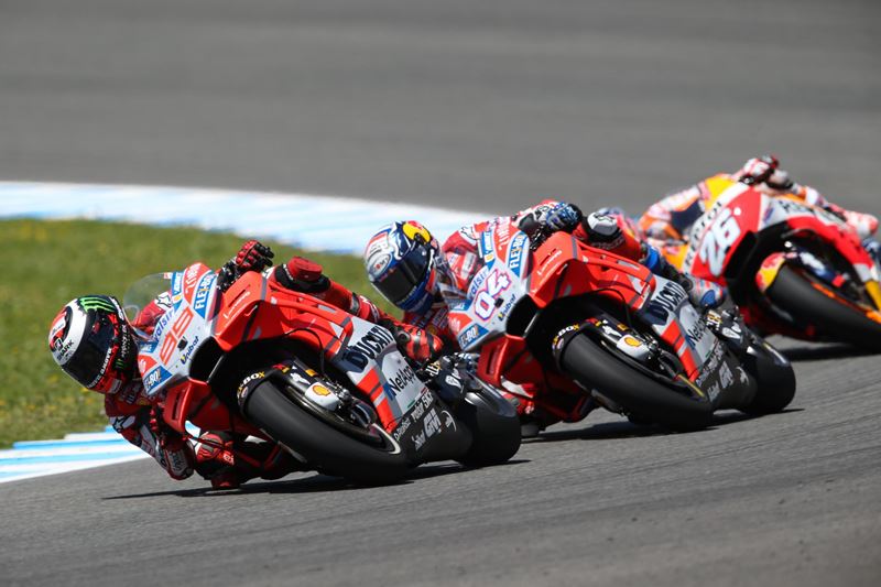 lorenzo-dovi-pedrosa-motogp-jerez-2018-01