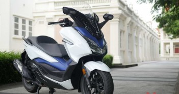 ยืนยัน New Honda Forza ใหม่ เปิดตัวกลางเดือนนี้ ปรับสี หรือ ปรับโฉม? Review-2018-Honda-Forza300_03