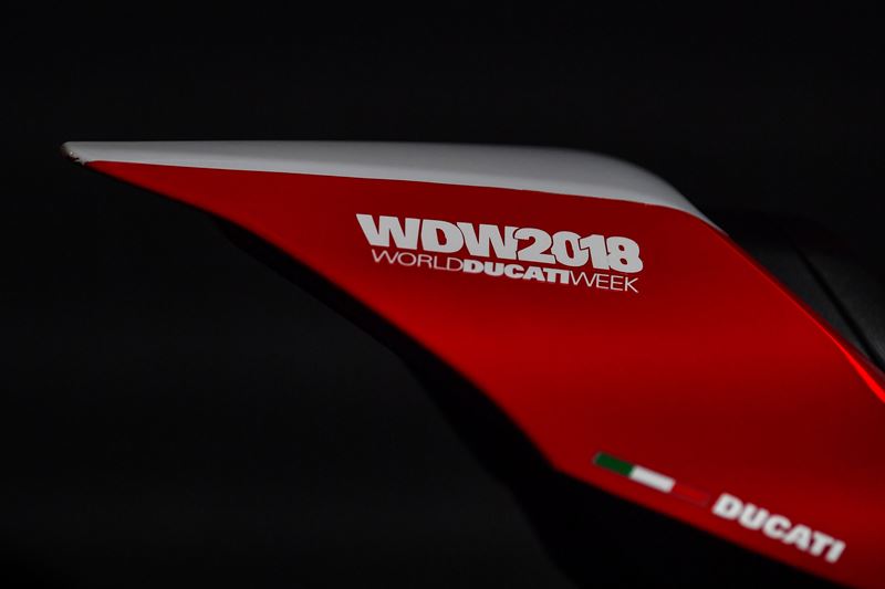 ducati-panigale-v4-wdw2018-ad04-edt-02