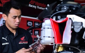 2018-thailand-honda-racing-mechanic-suzuka-01