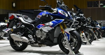 BMW S1000XR โฉมปัจจุบัน