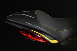 2018-MV-agusta-dragster800rr-pirelli-edition-05