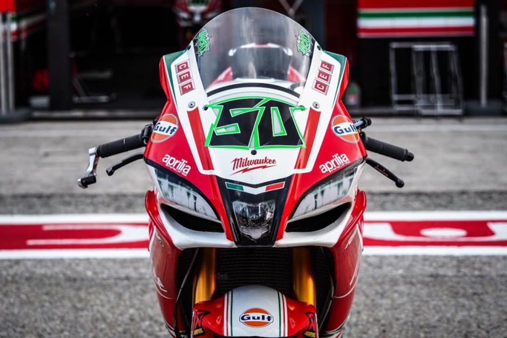 2018-Milwaukee-Aprilia-rsv4-wsbk-spec-for-sale-04