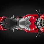 2019-Ducati-Panigale-V4-R-Official-07