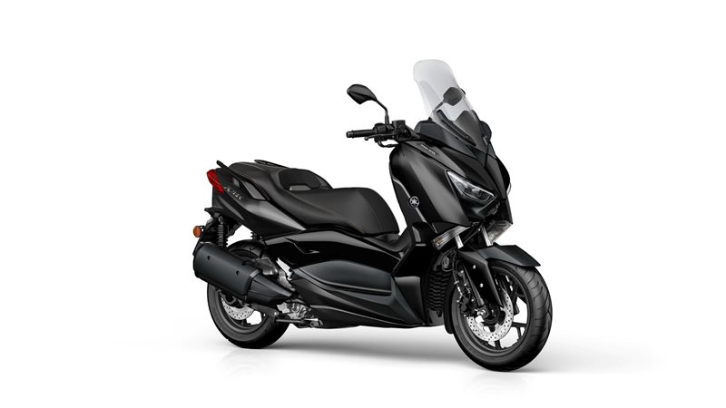 2019-Yamaha-xmax300-ironmax-01
