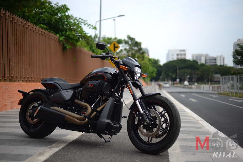 Review-Harley-Davidson-FXDR-114_01