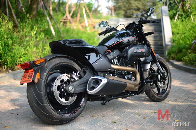 Review-Harley-Davidson-FXDR-114_22