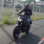 2019-Yamaha-MT-07-Pon-Ride-Position