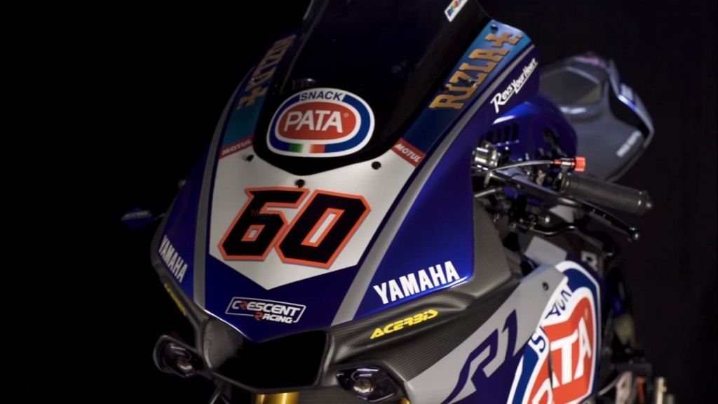 2019-yamaha-yzf-r1-pata-wsbk-footage-02