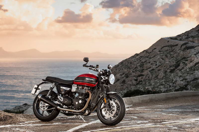 Review-2019-Triumph-Speed-Twin-Cover_3