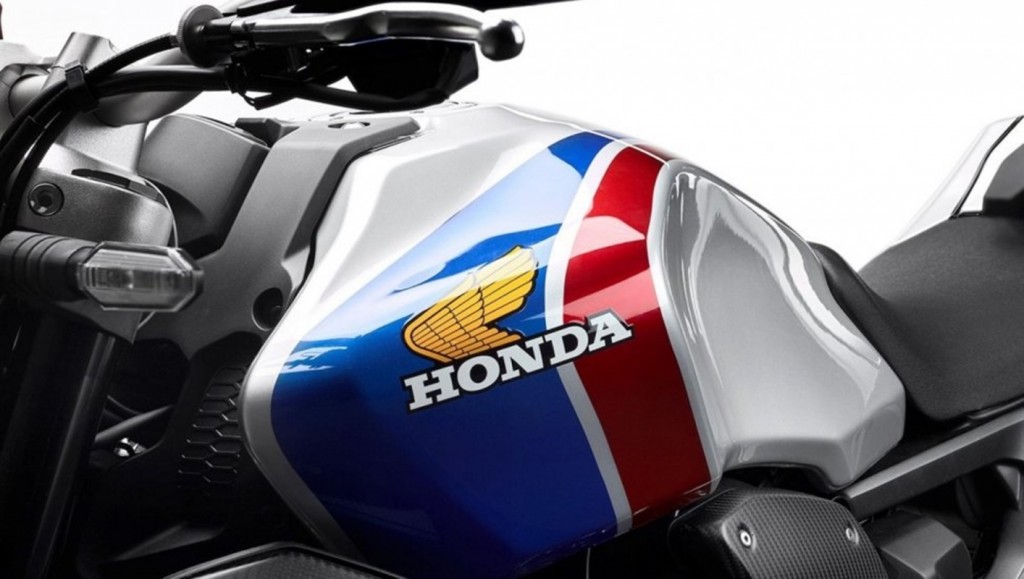2019-Honda-CB1000R-plus-limited-edition-03