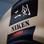 2019-yamaha-niken-01