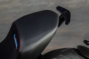 Review-Ducati-DIAVEL 1260 S DETAILS_01