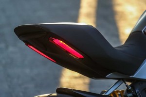 Review-Ducati-DIAVEL 1260 S DETAILS_06