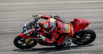 “มุกข์” มุกข์ลดา สารพืช ซ้อมวันแรกเวลาดีสุด Top2 คลาส AP250 ศึก ARRC 2019 สนาม 2 muklada-arrc2019-fp1-r2-02