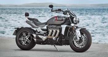 2019-triumph-rocket-iii-gt-r-official-12